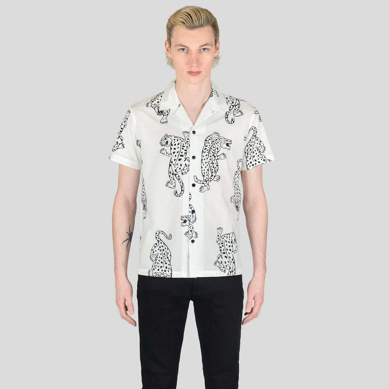 Cheetah Boogie – Vintage Cheetahs Print Shirt 4 Cheetah Boogie – Vintage Cheetahs Print Shirt - Image 4