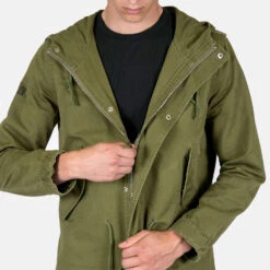 Defender – Green Fishtail Parka 29 Defender – Green Fishtail Parka -Straight To Hell def par w 8