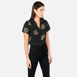 Heart Full Of Soul – Black And Yellow Floral Print Shirt (Size XS, M, 2XL, 3XL) -Straight To Hell hea ful sou wom w 3