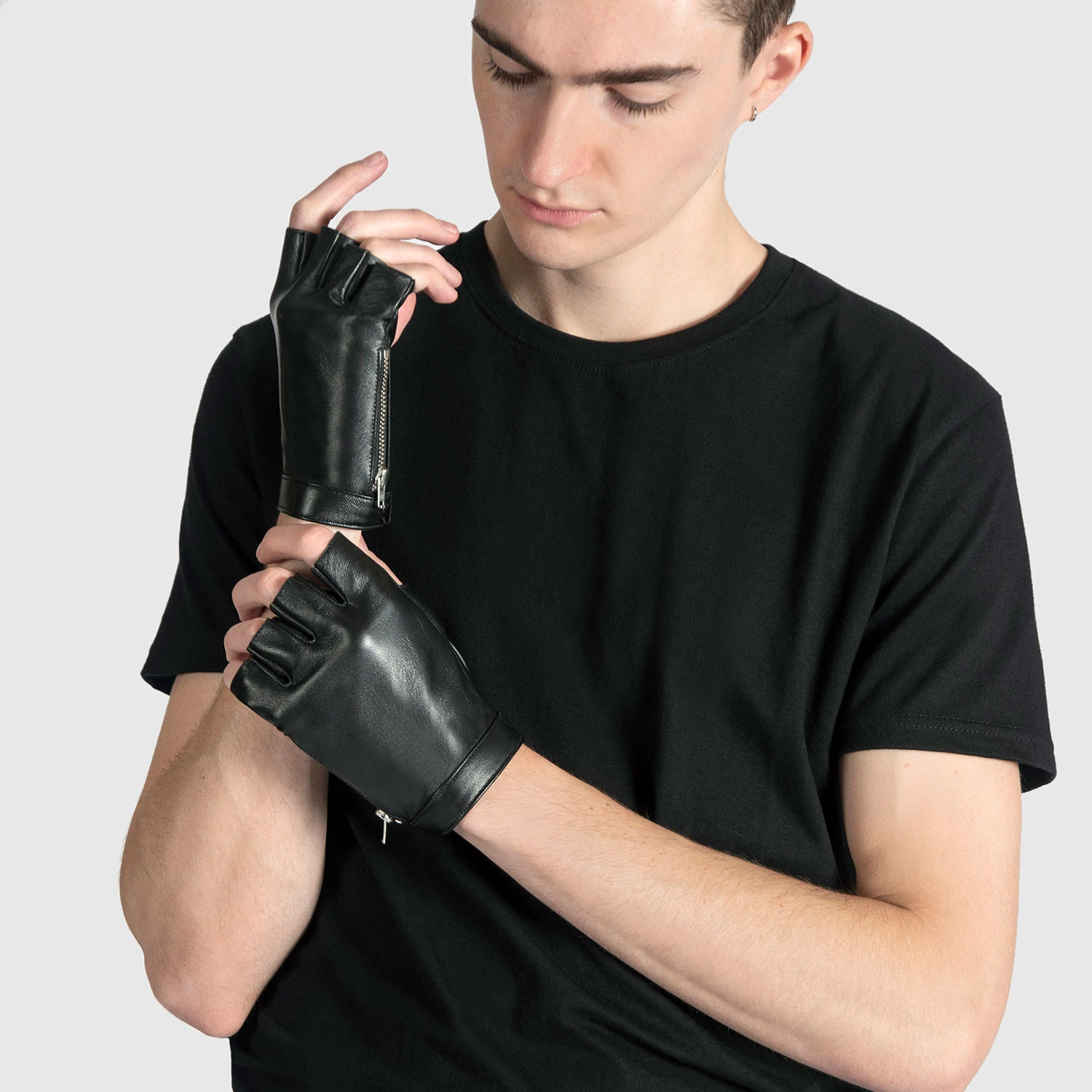 LaSalle Fingerless – Leather Zip Gloves – 15 Year Anniversary 3 LaSalle Fingerless – Leather Zip Gloves – 15 Year Anniversary - Image 3