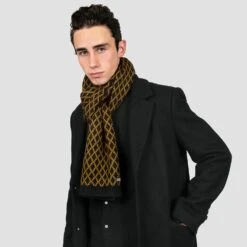 Orphan – Diamond Pattern Scarf -Straight To Hell orp w 8