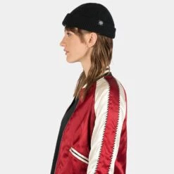 Peewee – Black Viscose Short Beanie -Straight To Hell pee wee blk vis wom w 2