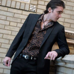 Riviera – Black And White Pinstriped Blazer -Straight To Hell riv blk wht lif 1