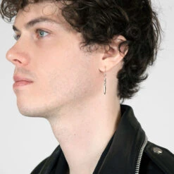 Sydney – Stainless Steel -Straight To Hell syd w 3