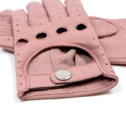 Bullitt – Dusty Pink Leather Gloves (Size XS) 8 Bullitt – Dusty Pink Leather Gloves (Size XS) -Straight To Hell vegan bullitt women dusty pink detail