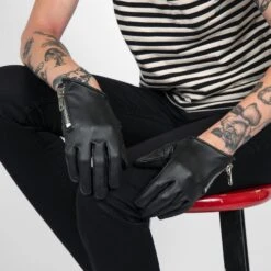 Vegan Throttle – Faux Leather Zip Gloves (Size XS) 6 Vegan Throttle – Faux Leather Zip Gloves (Size XS) -Straight To Hell vegan throttle web 3